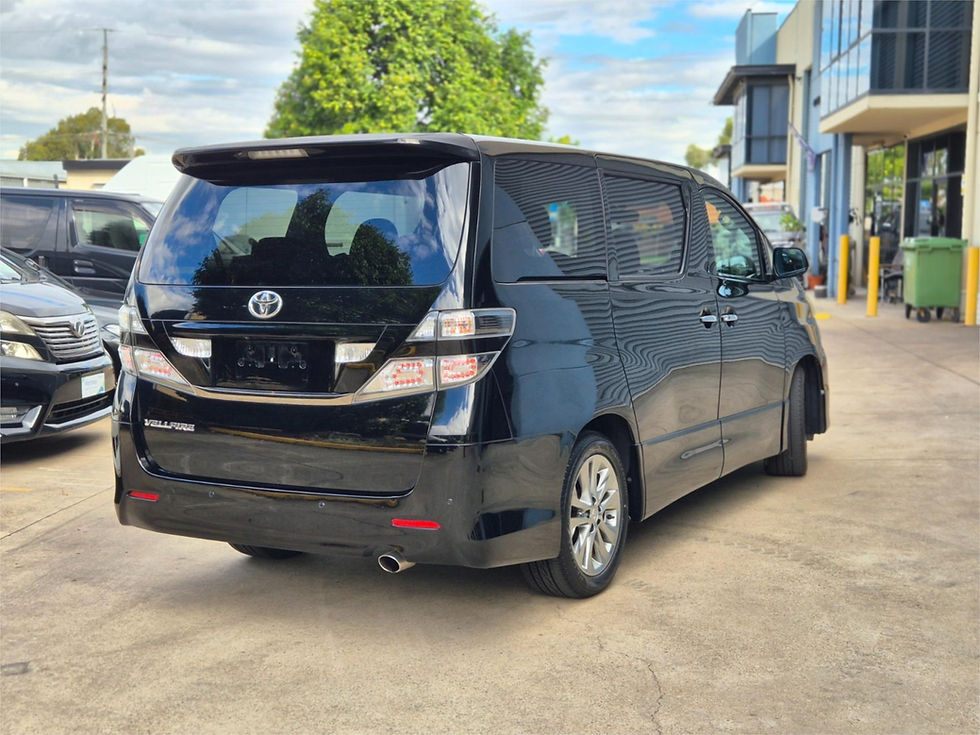 Thumbnail: 2011 Toyota Vellfire