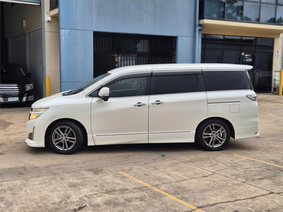 Thumbnail: 2013 Nissan Elgrand