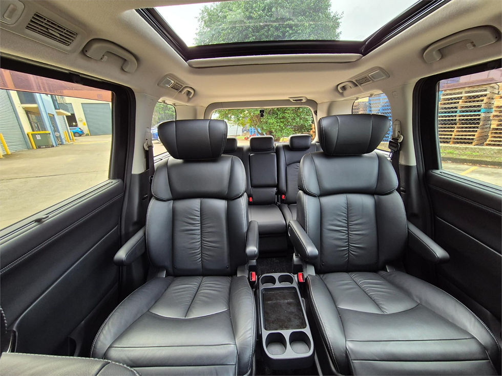 Thumbnail: 2011 Nissan Elgrand