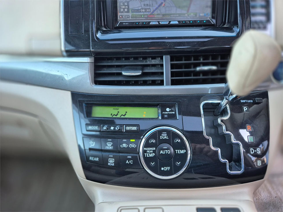 Thumbnail: 2012 Toyota Estima