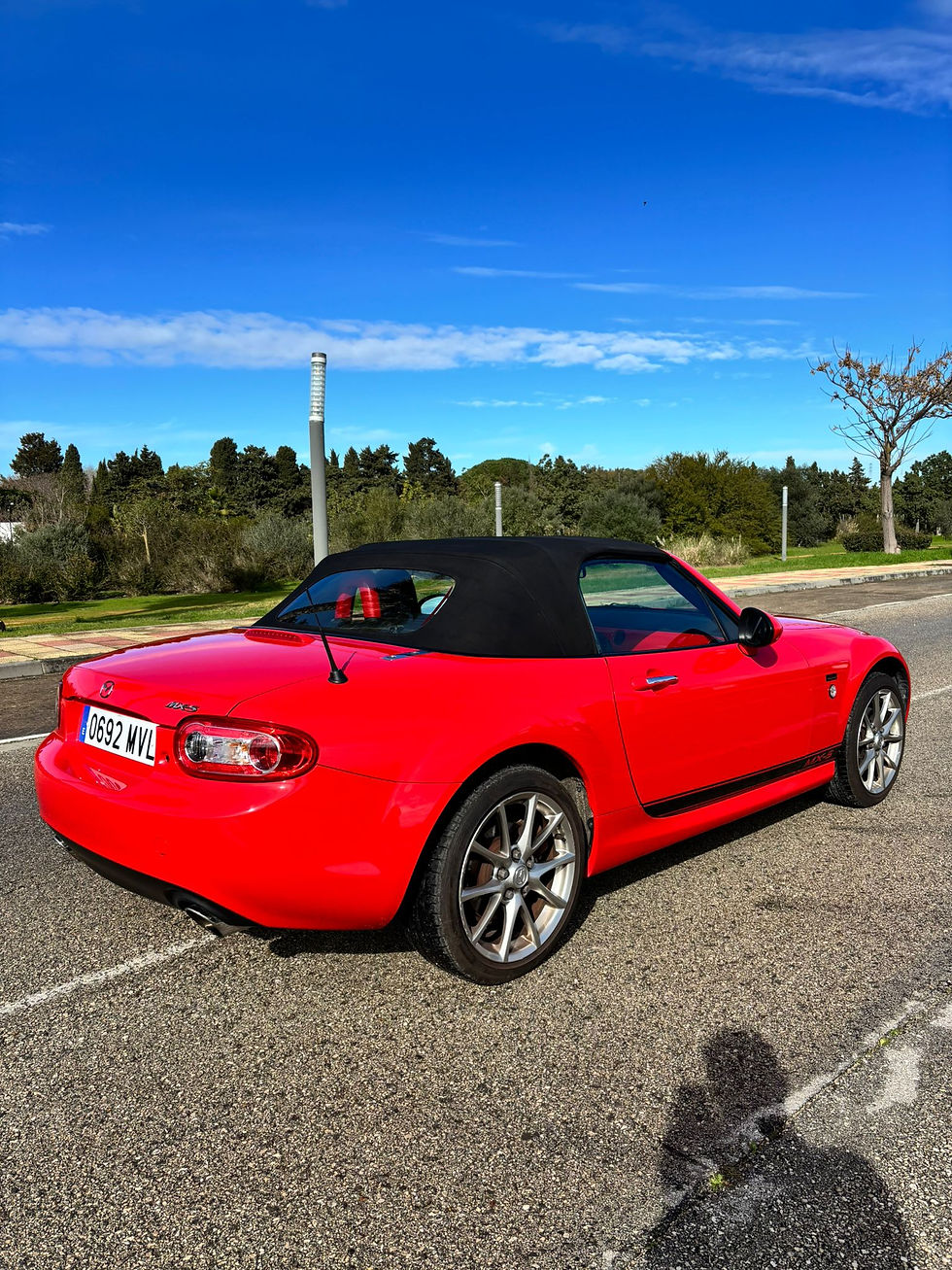 Miniatura: MAZDA MX5
