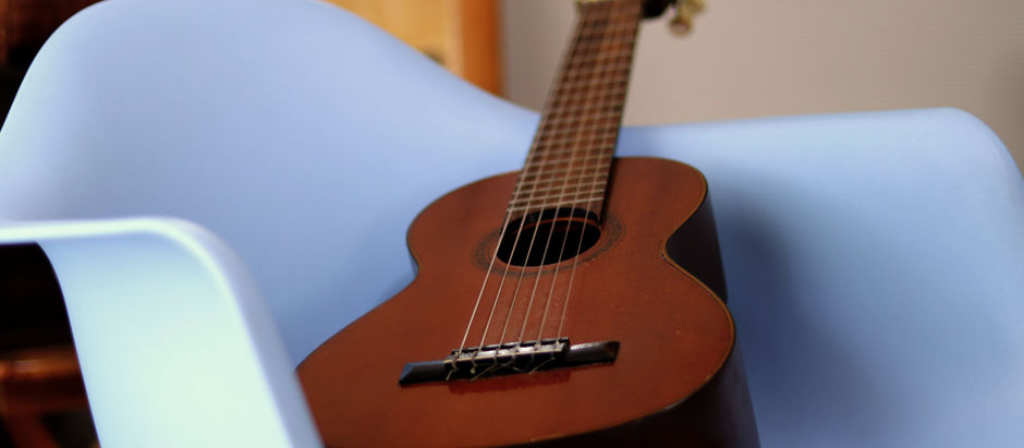 我が家にギターがやってきた！