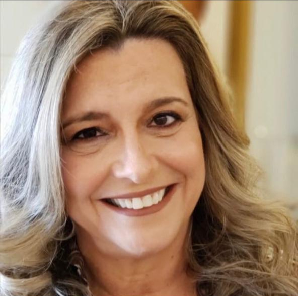 SIlvana Siggia_edited.jpg