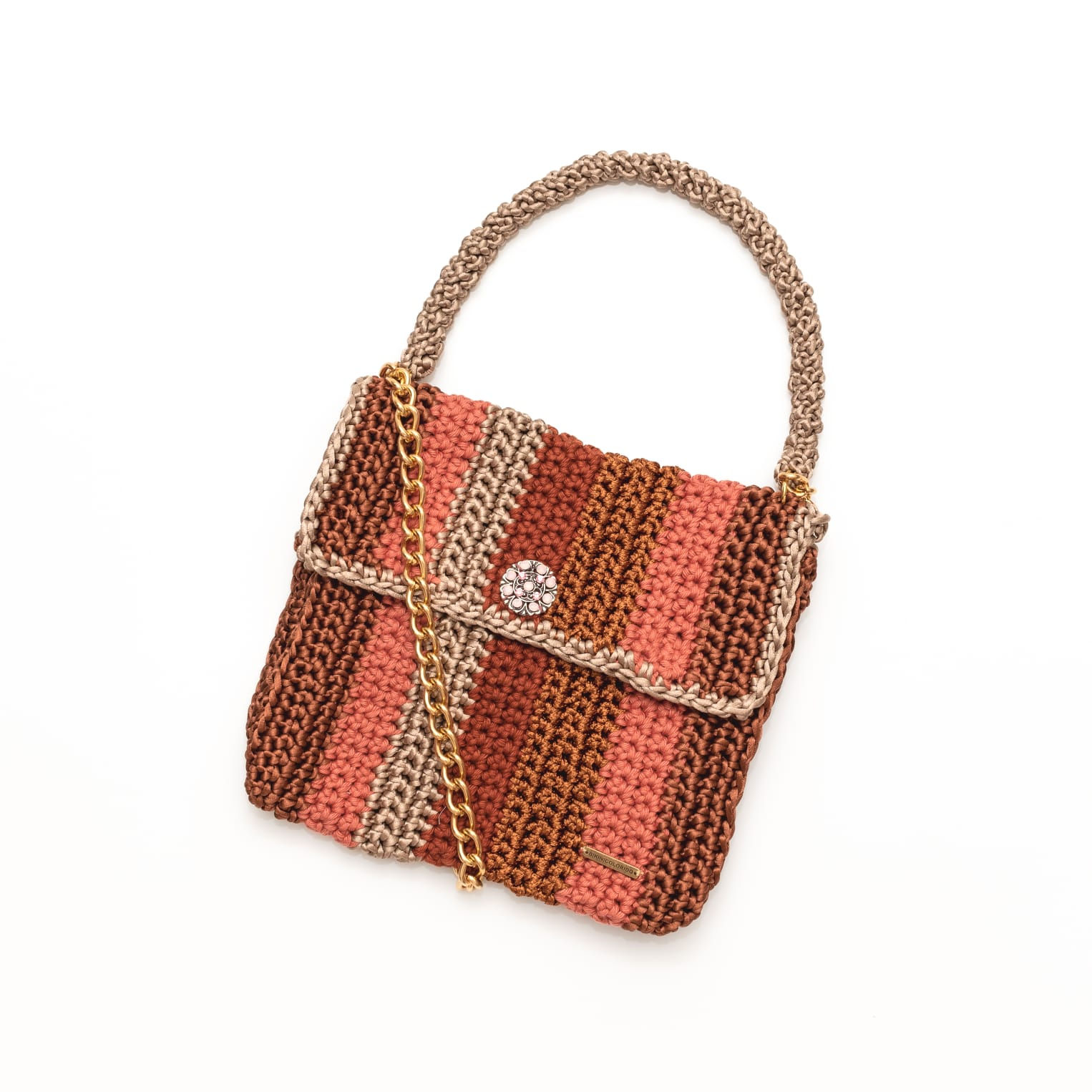 Bolsa em fio de algodão e fio de cetim.