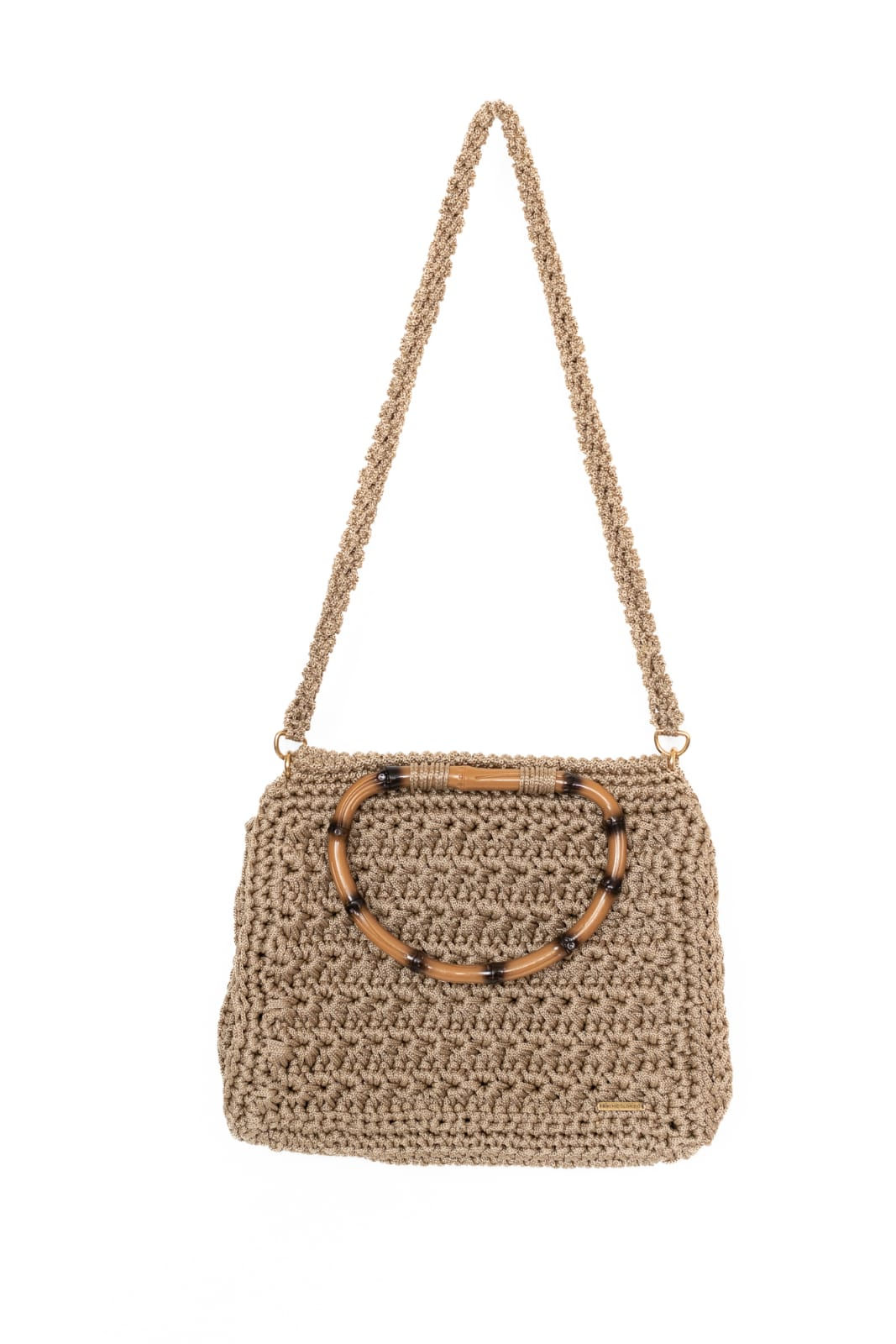 Bolsa em fio náutico com o bolso interno e fecho imantado.