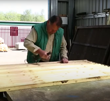 Our fitters manufacturing a panel