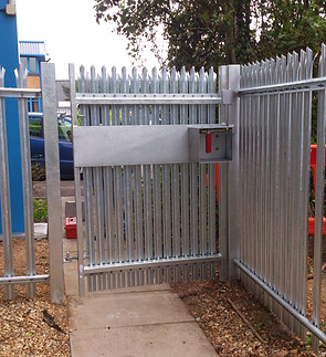 2m high 1.5m wide steel palisade gate with panic latch