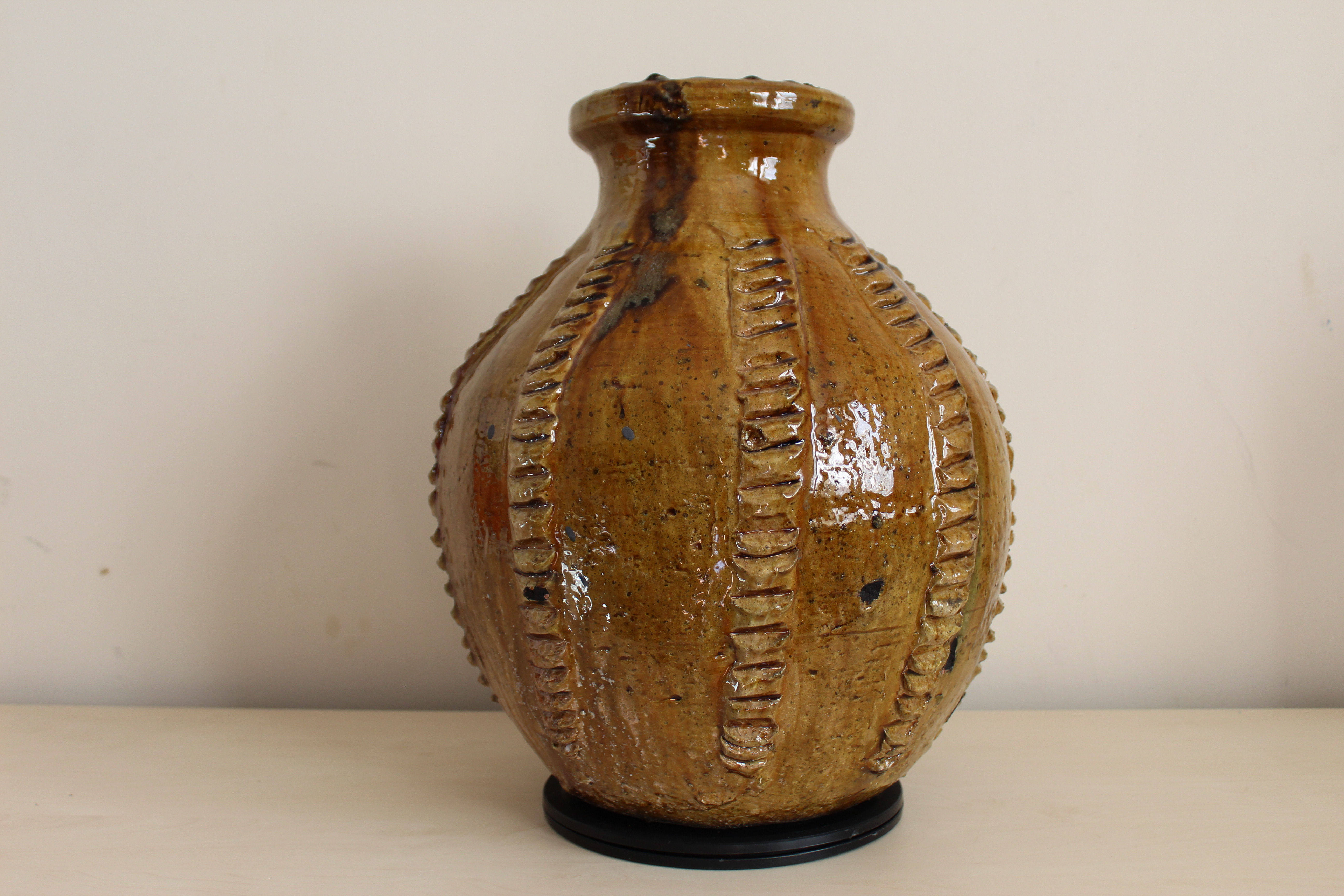 TAMEGROUTE large vase mustard colour