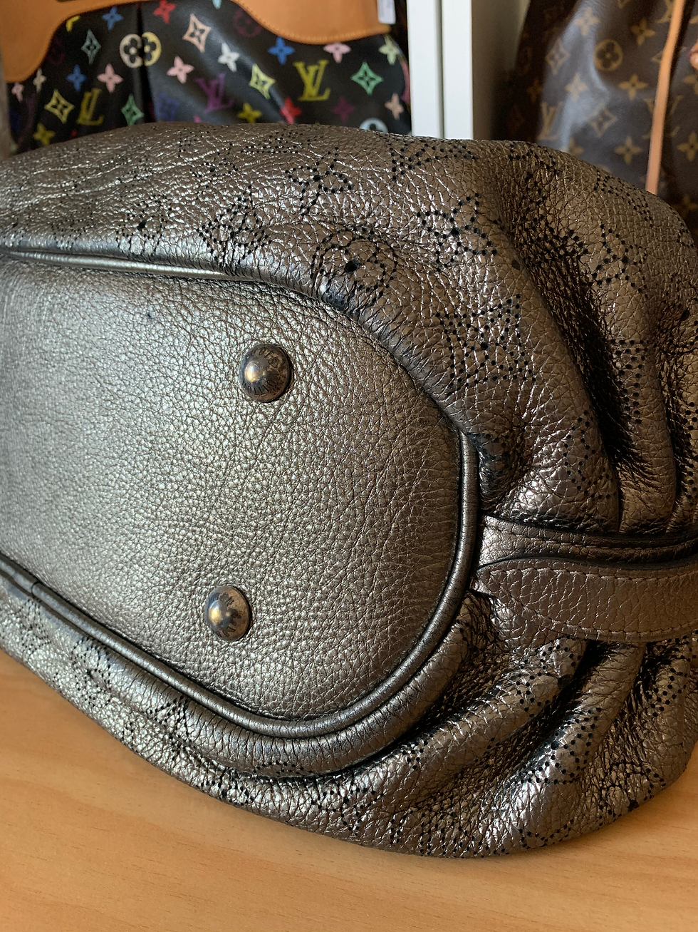 Thumbnail: Louis Vuitton Argent Monogram Mahina Leather XS Bag