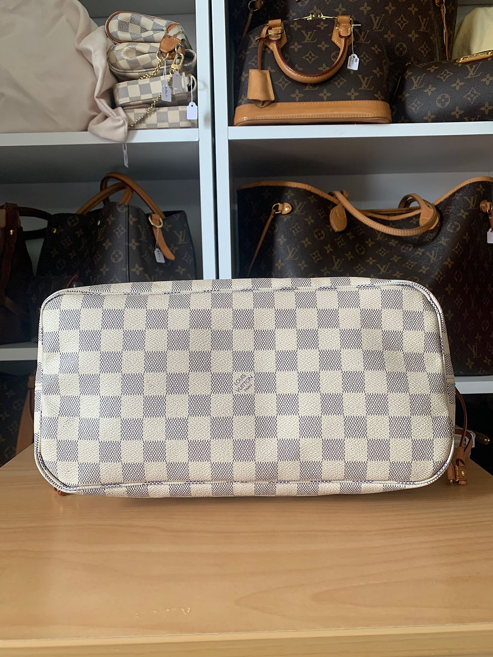 Thumbnail: Louis Vuitton Neverfull MM