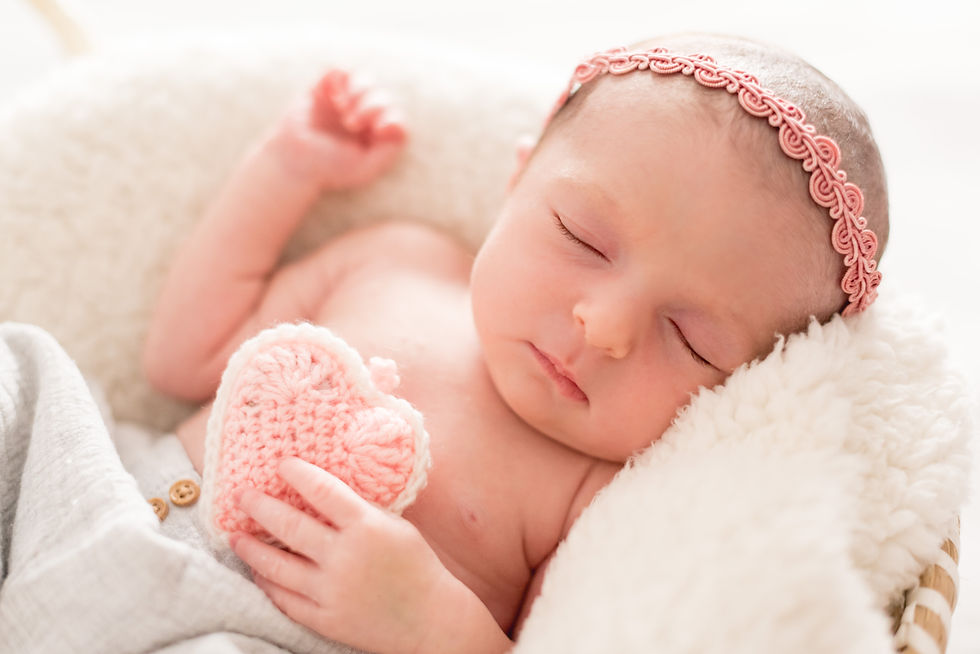photographe toulon - seance photo nouveau ne - photographe bebe
