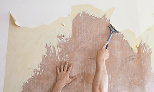 Racler de papier peint, mur, réparation, cours, DIY, peindre une mur