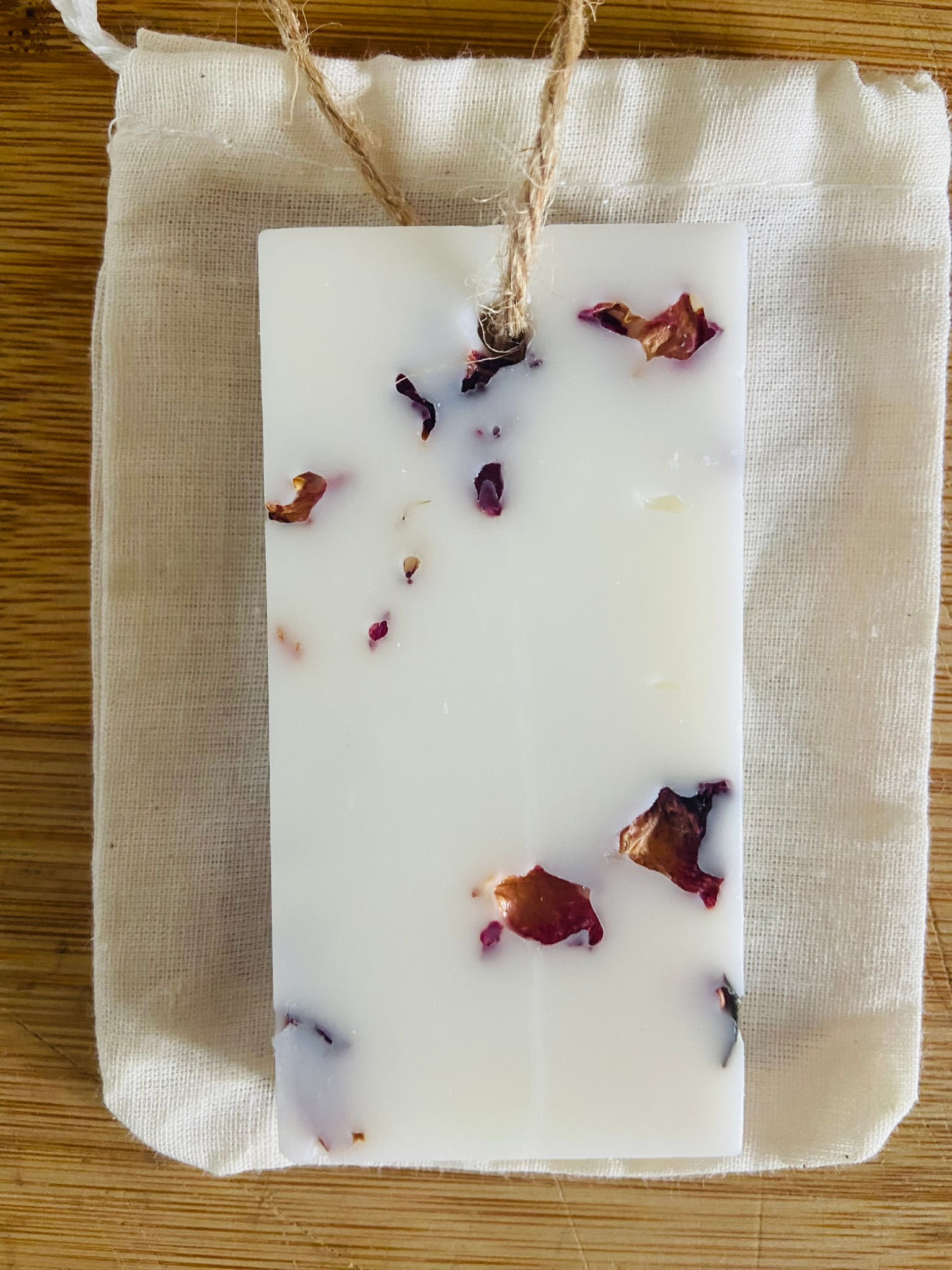 Rhubarb and Custard Hanging Wax Freshener