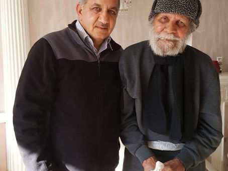 ਮਰਹੂਮ ਗੁਰਦਾਸ ਪਰਮਾਰ ਉਸਤਾਦ ਗਜ਼ਲਗੋ ਸਨ।