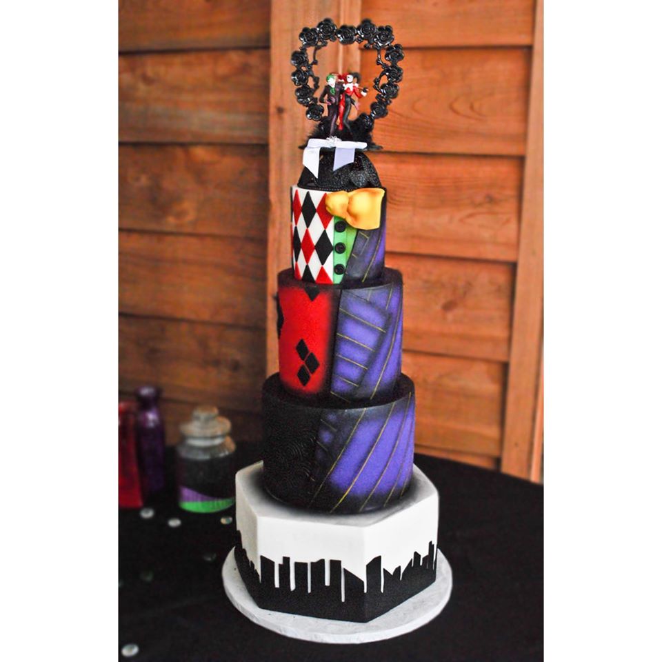 Joker and Harley Wedding Cake - Sprinkle Me Silly photo