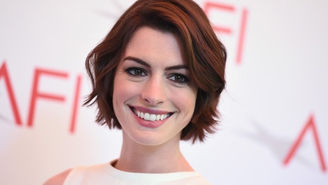 Anne Hathaway subió de peso por el embarazo y habla de ello sin conflictos