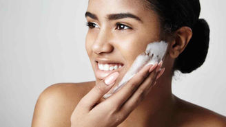 La 'Bubble mask' es una mascarilla para limpiar los poros que está causando sensación en las