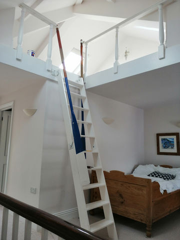 Attic Ladder j.jpg
