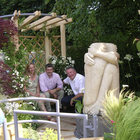 garden seat 3 With Kirsty King and Tommy Walsh off Ground Force. The seat I made for the U