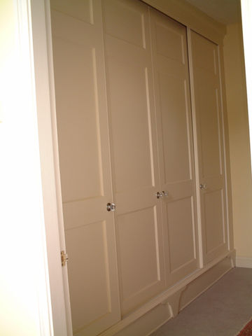wardrobe 3.jpg