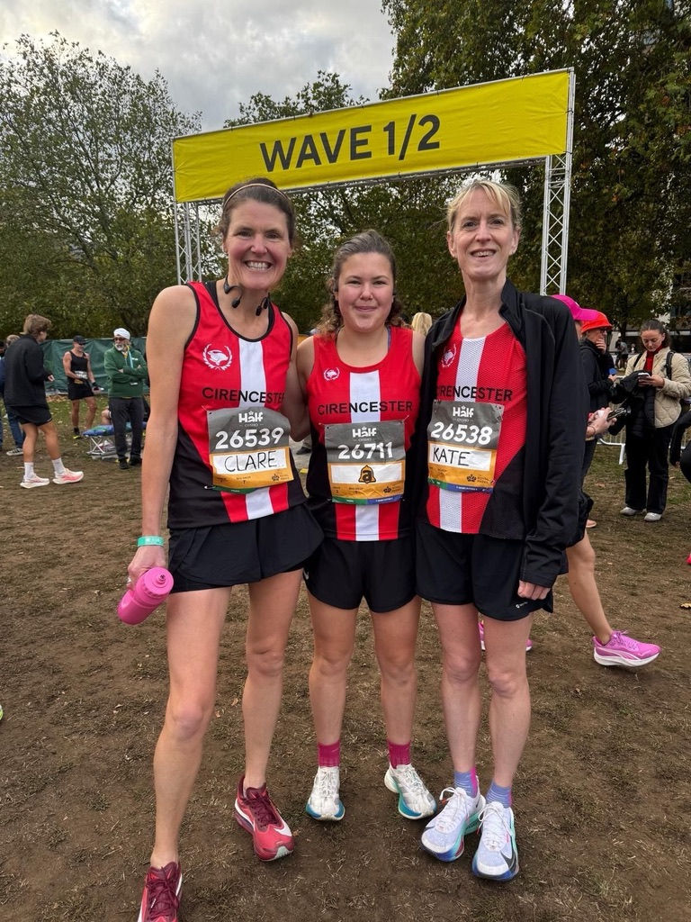 L-R Clare Stickney, Bella Stickney (new U20 record), Kate Jacobs (1st FV45) Royal Parks HM 11.10.26
