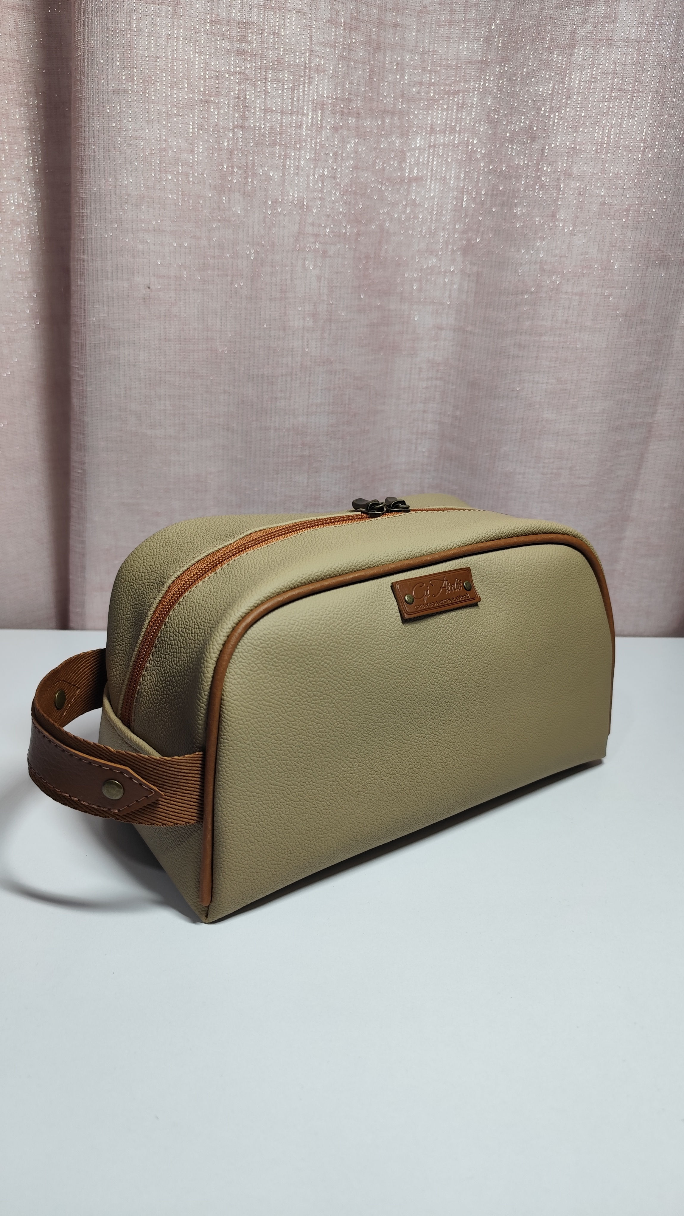 Necessaire Max Caqui