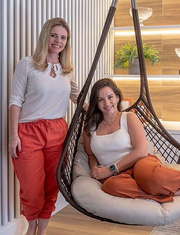 Renata&Rebeca.jpg