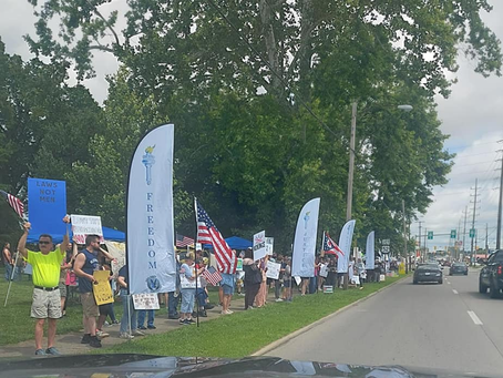 An image of the "No Kings" protest in Portsmouth, OH. on June 14, 2025, where ~400 people showed up and peacefully exercised their first amendment rights.