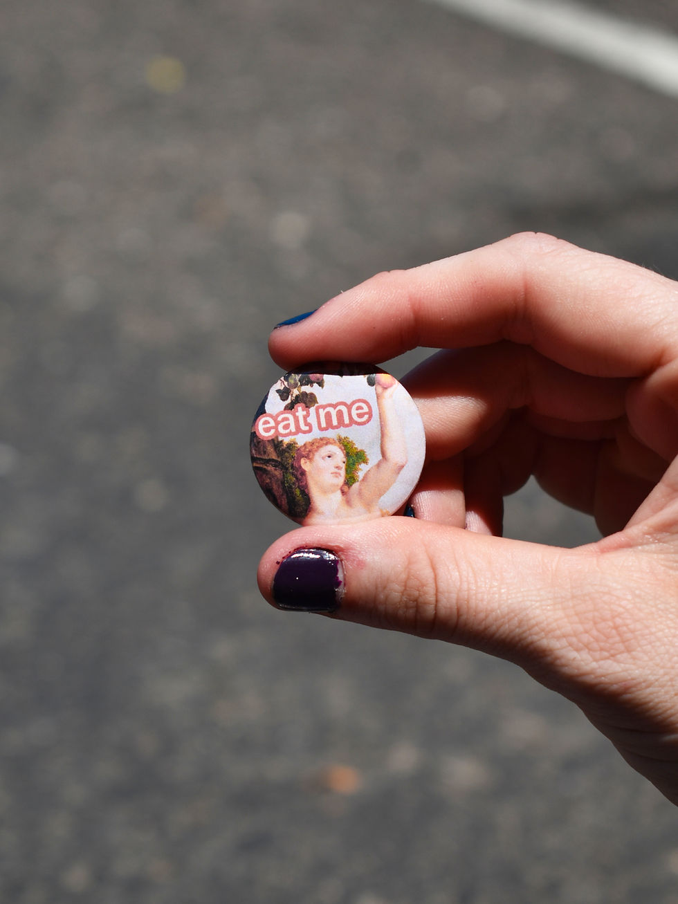 Thumbnail: Eat Me (Button)