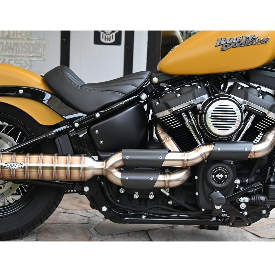 Bomb V2 Tattoo Exhaust System , Black Smooth Heat Shield, Black Open High End Cap, Outline 4"