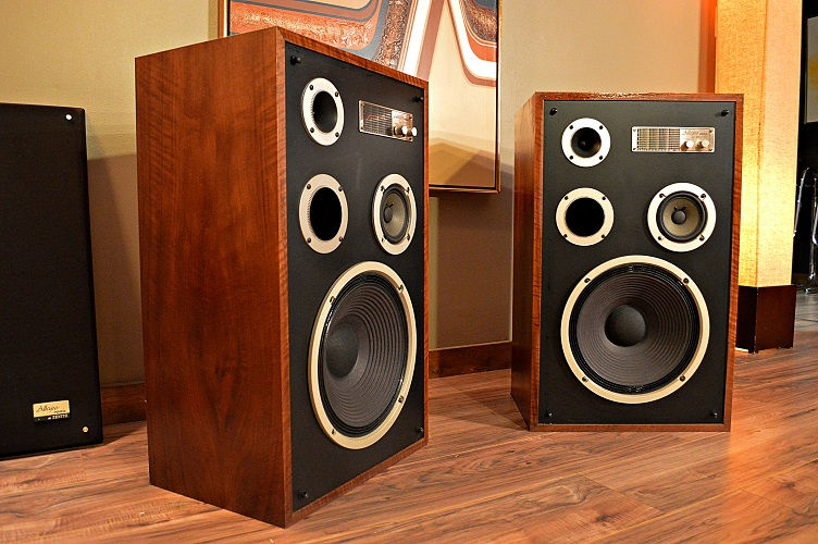 Thumbnail: RARE 1970's Zenith Allegro MC 4000 Audiophile 3 Way Speaker Pair, Foster Tweeter