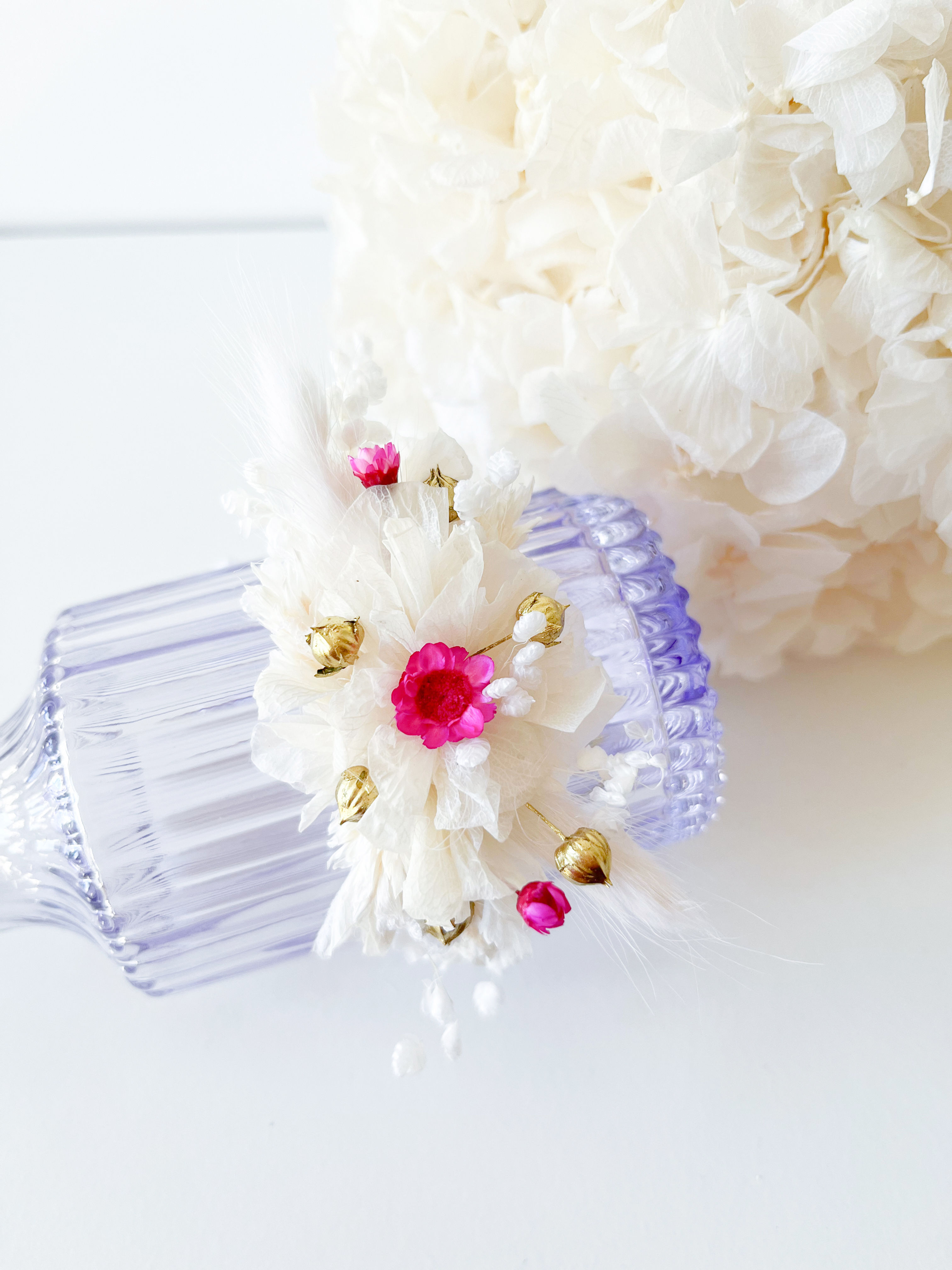 Bracelet - Meringue : fleurs séchées et stabilisées