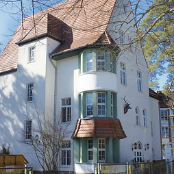 Stein 1 / August-Bebel 85-86 - urbanes Bauprojekt mit architektonischer Klarheit