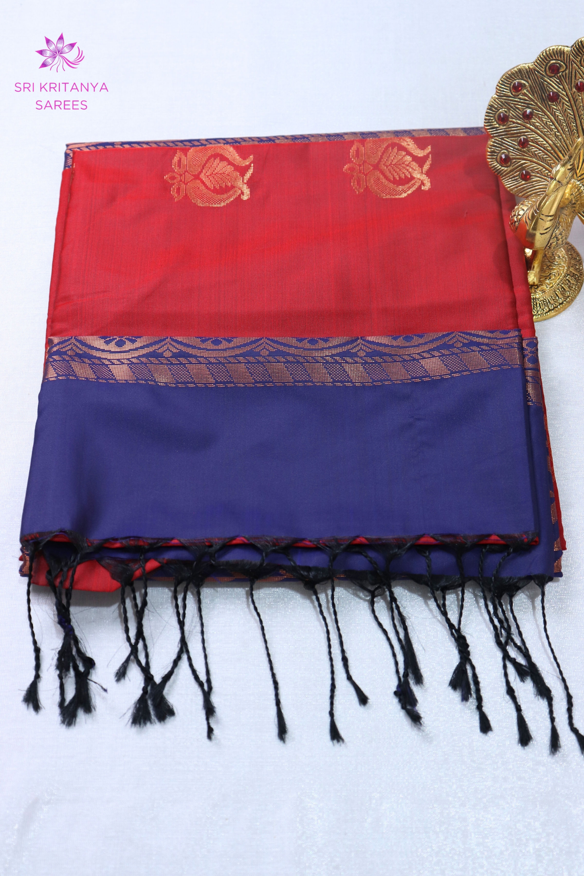 BORDERLESS SEMI SOFT SILK SAREES