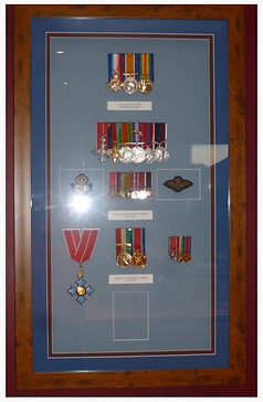 Framed WW1 WW2 Modern Medals