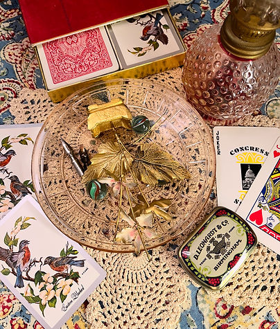 2507_fin_StillLife_Cards.jpg