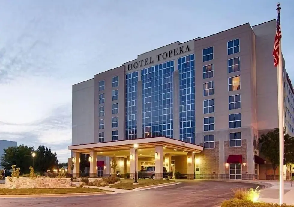 Hotel Topeka Image