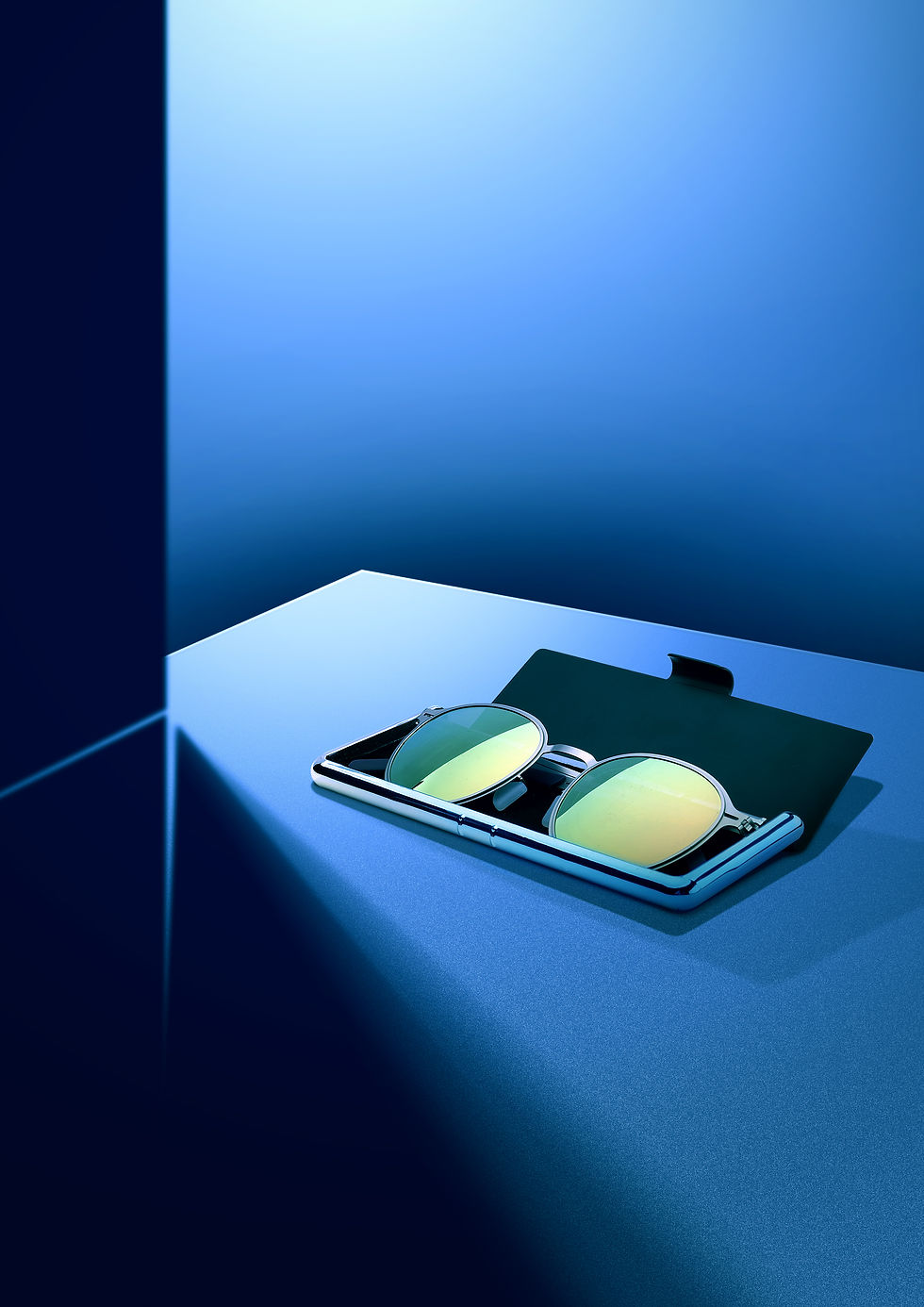 Foldable Inthinity coloured frame