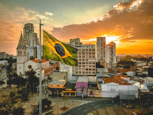 O Paradoxo made in Brasil