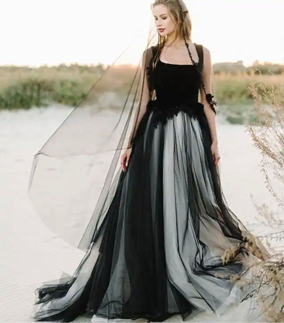 15448-Black Square Collar Appliques Beading Tulle Low Back A-line Wedding Dress