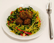 Vegan, zucchini, sweet pepper, kale & quinoa balls