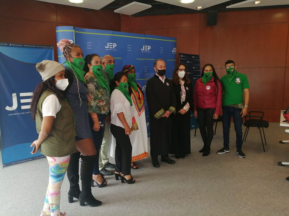 Entrega de más de 200 casos de violencia sexual ante la sede de la JEP en Bogotá - 25 de noviembre