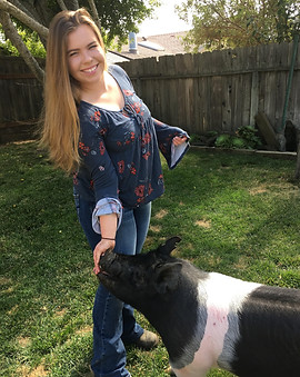 Amanda Fowler 2017 Scholarship.jpg