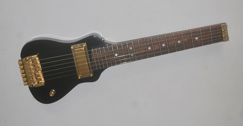 Lapaxe™ Solo ST - Black Beauty ! | Lap axe Travel Guitars