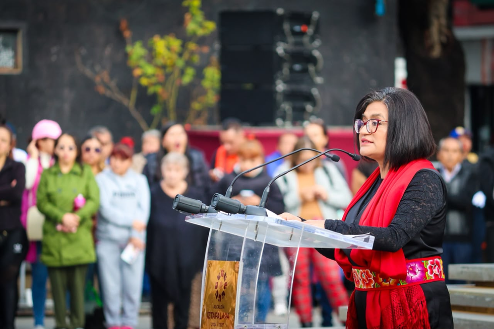 Iztapalapa conmemora la Independencia de México con izamiento de Bandera Nacional en el Jardín Cuitláhuac