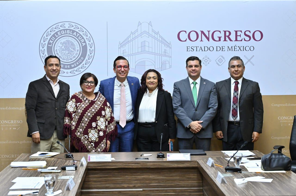 Respaldan congresistas entrega de un árbol con cada recién nacido