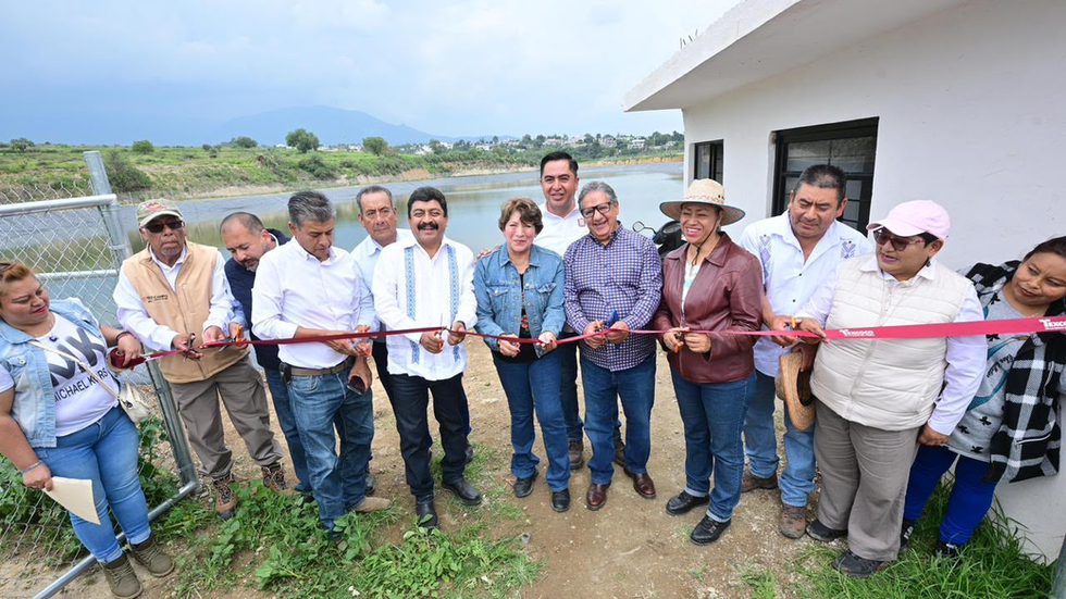 Gobernadora Delfina Gómez invierte en infraestructura para almacenar más de 50 millones de litros de agua en Texcoco; beneficia a productores de flor