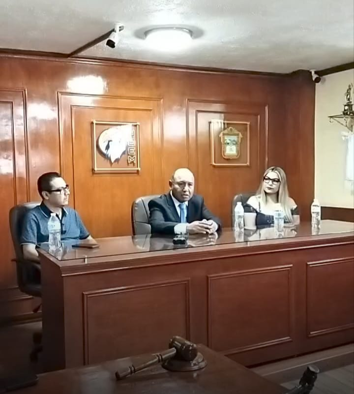 MÉXICO Y REPÚBLICA CHECA A LA VANGUARDIA EDUCATIVA CON EL DOCTOR HONORIS CAUSA, ELOY FERNÁNDEZ CUSIMAMANI