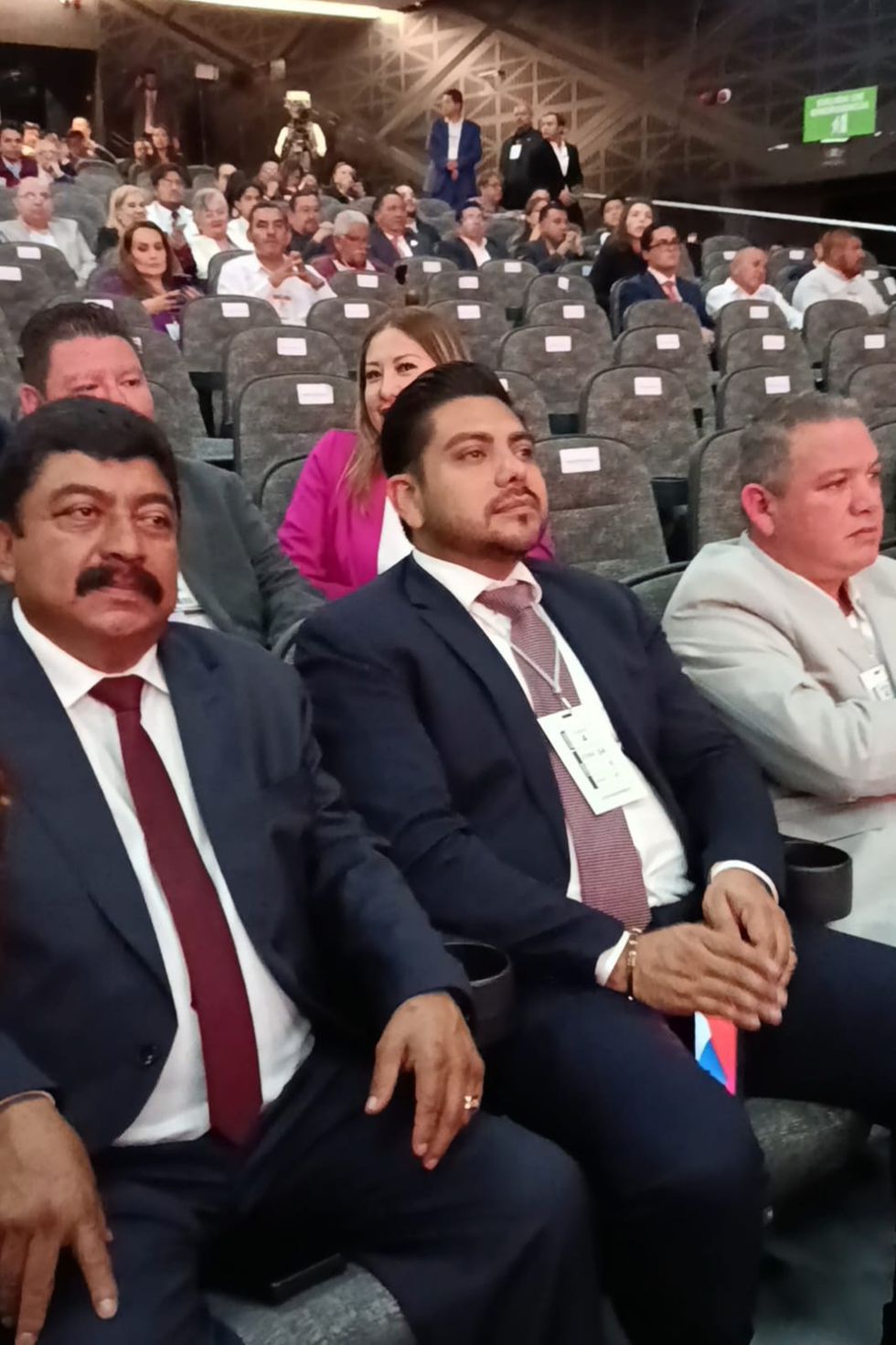 En su Tercer Informe de la Gobernadora Delfina Gómez Álvarez, respaldan los 10 alcaldes de la Zona Oriente a la Gobernadora, señala el alcalde Nazario Gutiérrez
