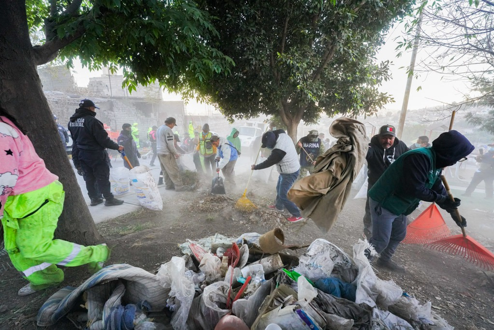 IMCUFIDE LA PAZ TRABAJA EN LA RECUPERACIÓN DE ESPACIOS PÚBLICOS